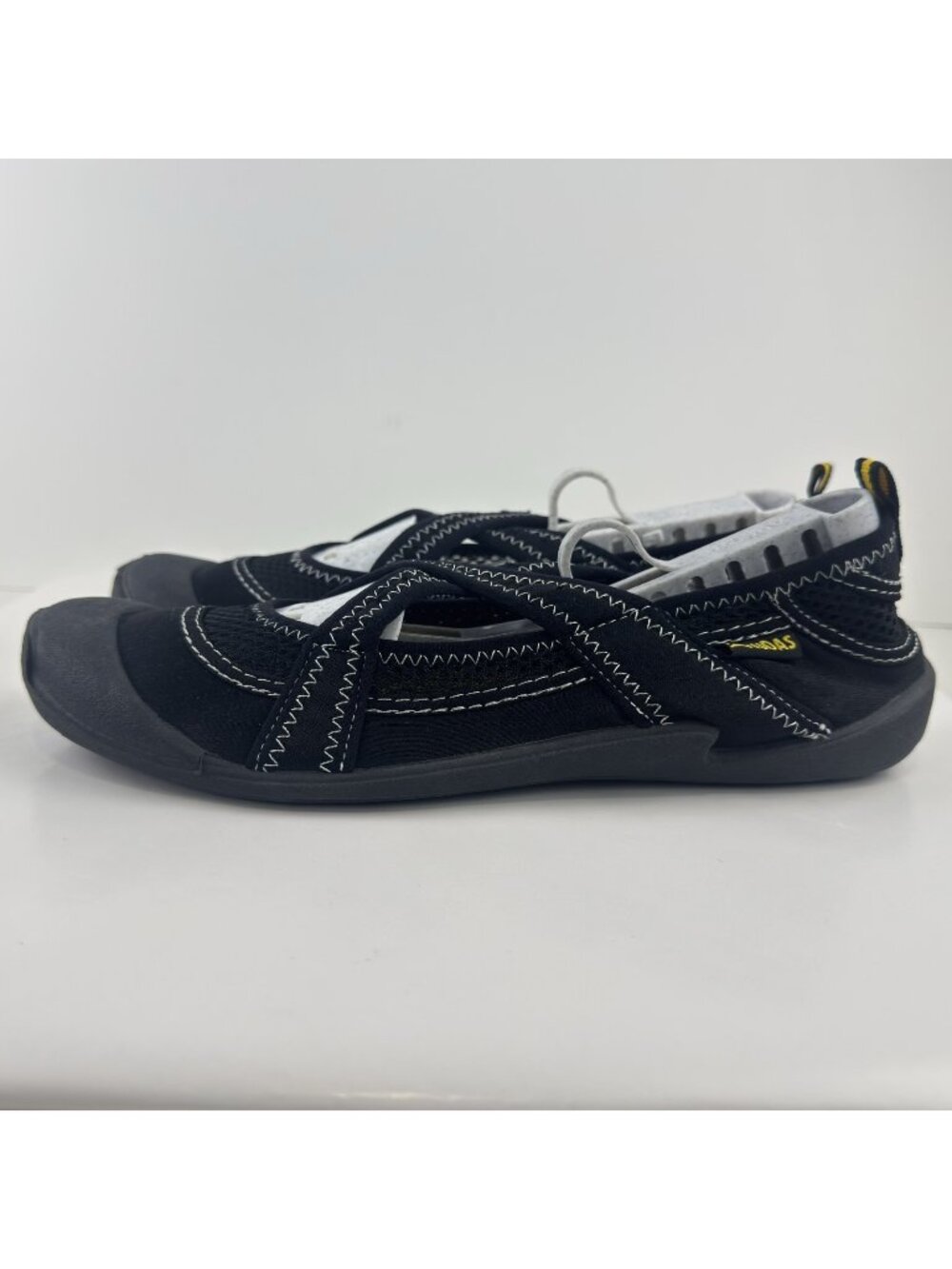 Cudas Shasta Water Shoes Womens Sz 9 Black Mesh Cross Strap Pull On Stretch NEW